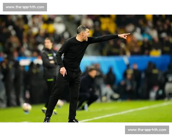 米兰昔日天才加盟意丙 马斯图尔签约维尔图斯维罗纳开启新生 米兰昔日天才加盟意丙 马斯图尔签约维尔图斯维罗纳开启新生