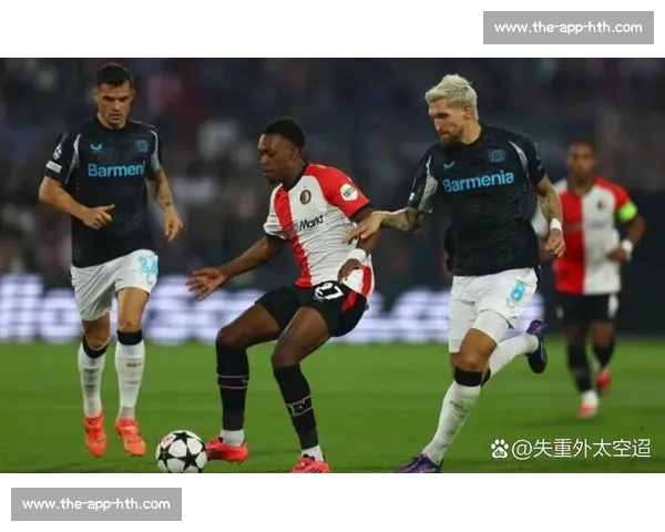 荷媒：勒沃库森瞄准费耶诺德后卫桑德勒